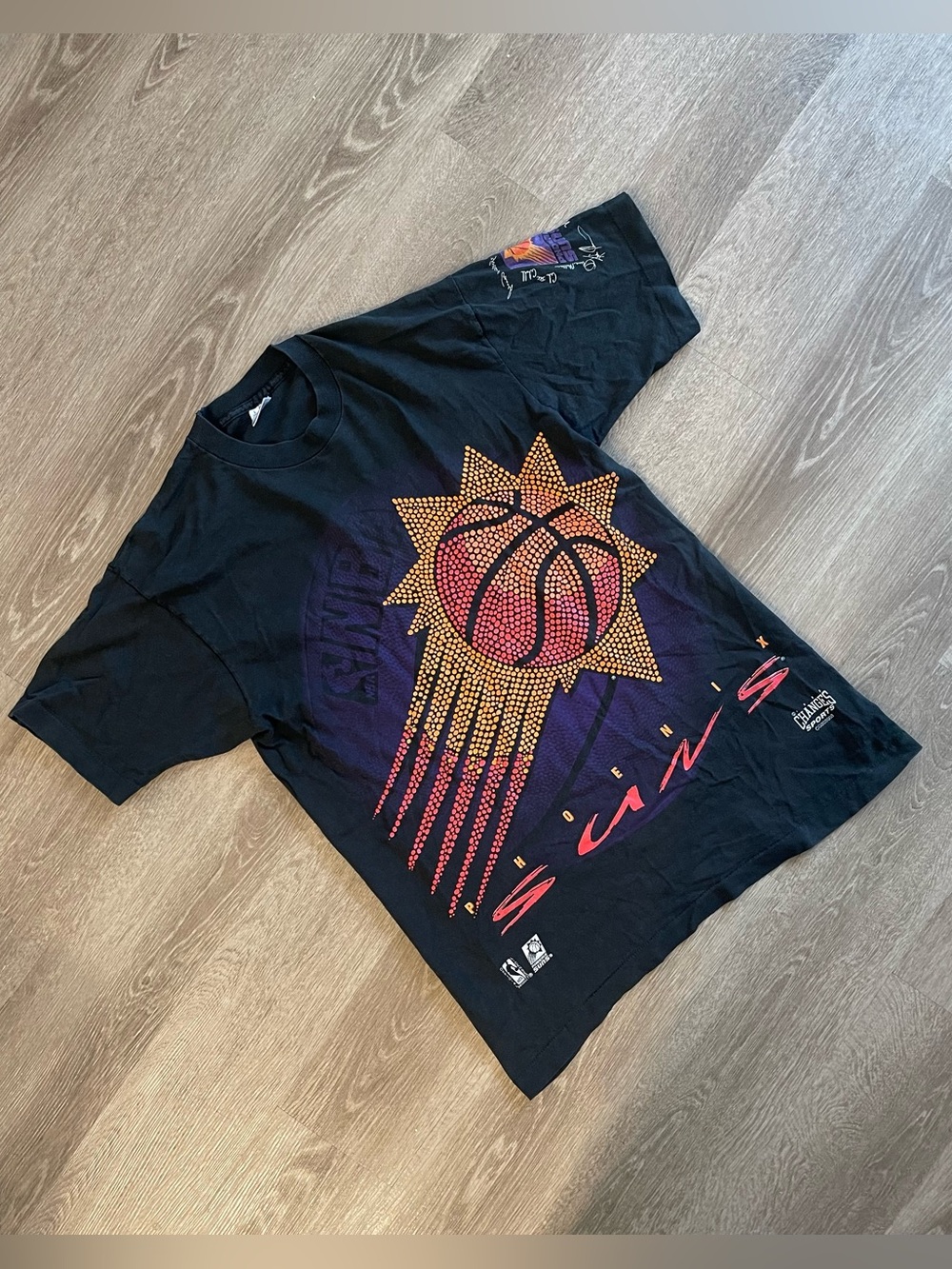 1993 Vintage Phoenix Suns Suns Basketball Graphic Tee (Single stitch)